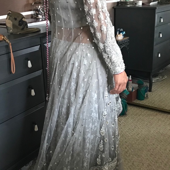 Zainab Chottani brand new Silver Gray Bridal - Picture 4 of 8